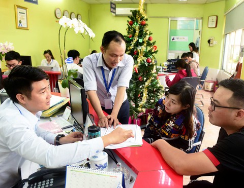 Vé máy bay tết: đến hẹn lại căng! - Ảnh 1. Vé máy bay tết: đến hẹn lại căng! - Ảnh 1.