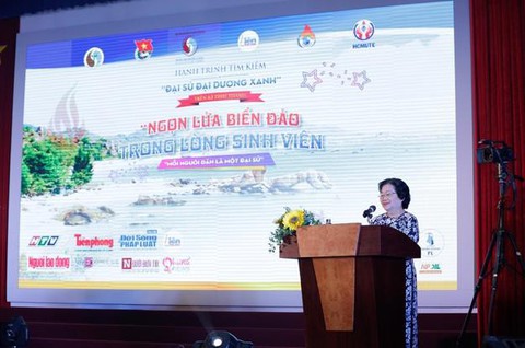 “Đại sứ Đại dương xanh” tổ chức thành công “Ngọn lửa biển đảo trong lòng sinh viên” lần 2 - Ảnh 1. “Đại sứ Đại dương xanh” tổ chức thành công “Ngọn lửa biển đảo trong lòng sinh viên” lần 2 - Ảnh 1.