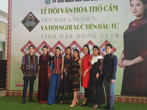 Lễ hội văn hoá thổ cẩm Việt Nam tại Đắk Nông - Ảnh 1. Lễ hội văn hoá thổ cẩm Việt Nam tại Đắk Nông - Ảnh 1.