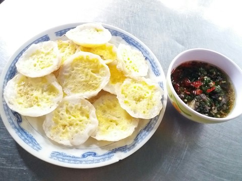 Đến Phú Yên chạy chân trần trên đồi cỏ xanh - Ảnh 3. Đến Phú Yên chạy chân trần trên đồi cỏ xanh - Ảnh 3.