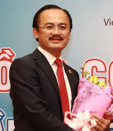 Bầu Thắng kêu gọi chung tay đầu tư cho bóng đá học đường - Ảnh 2. Bầu Thắng kêu gọi chung tay đầu tư cho bóng đá học đường - Ảnh 2.