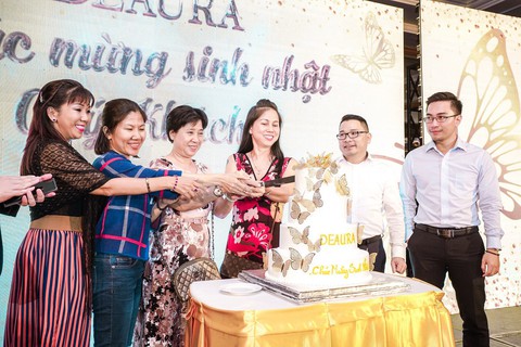 Đẹp’s Night - Lấp lánh kiêu sa: dạ hội phù hoa của DeAura - Ảnh 4. Đẹp’s Night - Lấp lánh kiêu sa: dạ hội phù hoa của DeAura - Ảnh 4.