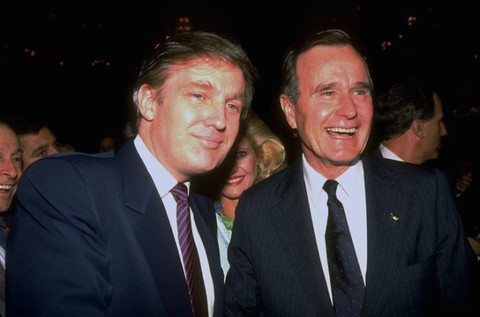 Dẹp khác biệt chính trị, ông Trump tưởng nhớ cố tổng thống Bush ‘cha’ - Ảnh 3. Dẹp khác biệt chính trị, ông Trump tưởng nhớ cố tổng thống Bush ‘cha’ - Ảnh 3.