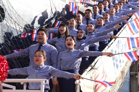 Tàu Nippon Maru đưa 329 thanh niên ưu tú cập cảng Cát Lái - Ảnh 9. Tàu Nippon Maru đưa 329 thanh niên ưu tú cập cảng Cát Lái - Ảnh 9.