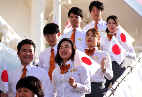 Tàu Nippon Maru đưa 329 thanh niên ưu tú cập cảng Cát Lái - Ảnh 4. Tàu Nippon Maru đưa 329 thanh niên ưu tú cập cảng Cát Lái - Ảnh 4.