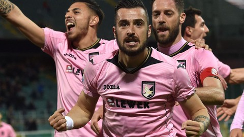 CLB Palermo bị bán với giá.... 263.000 đồng - Ảnh 1. CLB Palermo bị bán với giá.... 263.000 đồng - Ảnh 1.