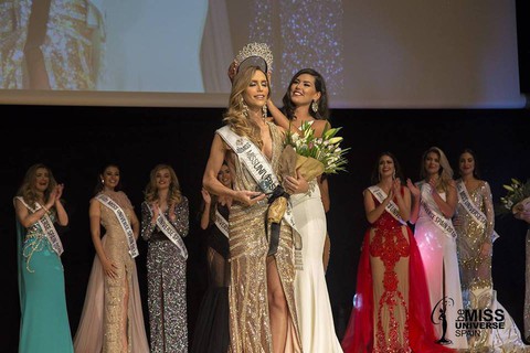 Ngắm nhan sắc thí sinh chuyển giới đầu tiên dự Miss Universe - Ảnh 5. Ngắm nhan sắc thí sinh chuyển giới đầu tiên dự Miss Universe - Ảnh 5.