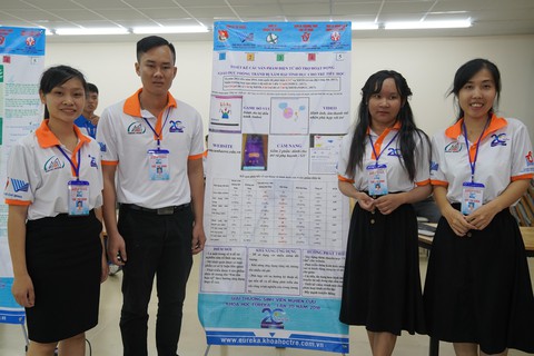Chàng trai khiếm thị làm website chống xâm hại tình dục - Ảnh 2. Chàng trai khiếm thị làm website chống xâm hại tình dục - Ảnh 2.