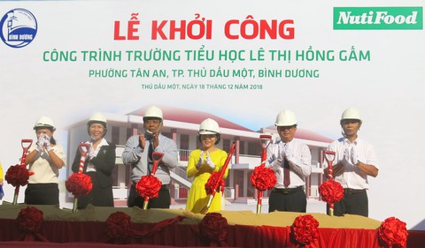 NutiFood tài trợ 10 tỉ đồng xây trường tiểu học ở Bình Dương - Ảnh 1. NutiFood tài trợ 10 tỉ đồng xây trường tiểu học ở Bình Dương - Ảnh 1.