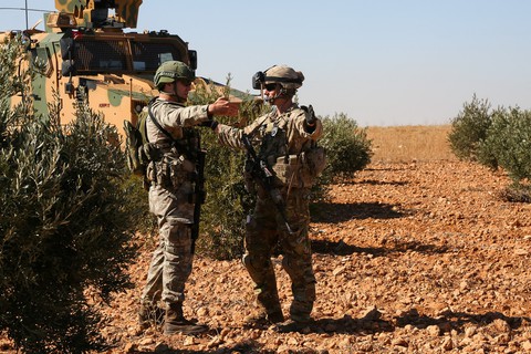 Mỹ rút quân khỏi Syria: Tất cả đều sốc - Ảnh 2. Mỹ rút quân khỏi Syria: Tất cả đều sốc - Ảnh 2.