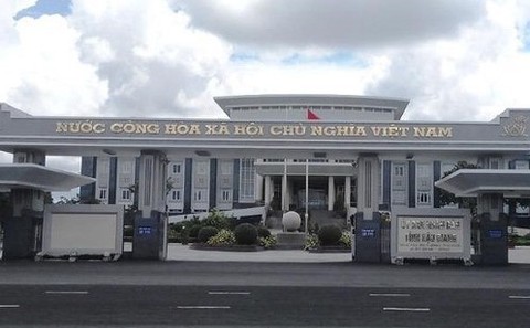 Hậu Giang muốn thử để cán bộ qua bưu điện nhận hồ sơ hành chính - Ảnh 1. Hậu Giang muốn thử để cán bộ qua bưu điện nhận hồ sơ hành chính - Ảnh 1.