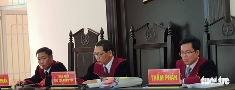 Hủy toàn bộ bản án sơ thẩm vụ quản giáo đánh chết phạm nhân - Ảnh 2. Hủy toàn bộ bản án sơ thẩm vụ quản giáo đánh chết phạm nhân - Ảnh 2.