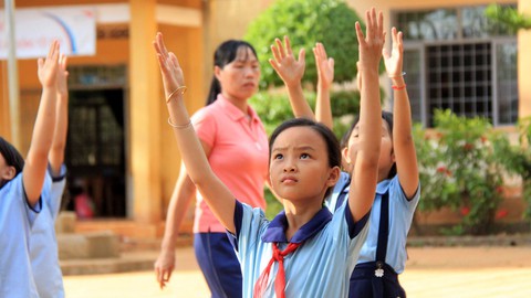 Chương trình Gieo mầm tri thức: Vượt qua nghịch cảnh - Ảnh 2. Chương trình Gieo mầm tri thức: Vượt qua nghịch cảnh - Ảnh 2.