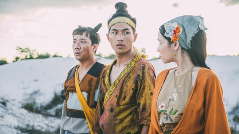 Trấn Thành khoe bạo trong trailer Trạng Quỳnh - Ảnh 9.