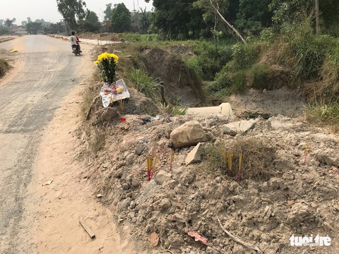 Lọt suối bên đường đang làm, một sinh viên ở KTX ĐHQG TP.HCM chết trong đêm - Ảnh 1. Lọt suối bên đường đang làm, một sinh viên ở KTX ĐHQG TP.HCM chết trong đêm - Ảnh 1.