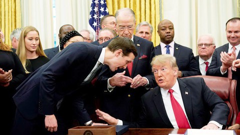 Lá bài Mexico của ông Trump - Ảnh 1. Lá bài Mexico của ông Trump - Ảnh 1.