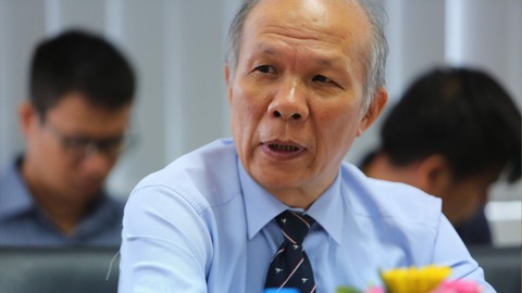 Nắm người có tóc, đừng đánh thuế với quán cóc, xe ôm - Ảnh 2. Nắm người có tóc, đừng đánh thuế với quán cóc, xe ôm - Ảnh 2.