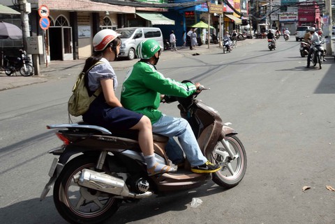 Nắm người có tóc, đừng đánh thuế với quán cóc, xe ôm - Ảnh 1. Nắm người có tóc, đừng đánh thuế với quán cóc, xe ôm - Ảnh 1.