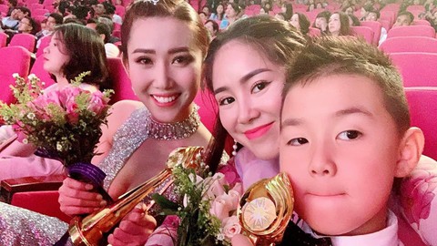 Lê Phương, Nhan Phúc Vinh ẵm giải nhờ Gạo nếp gạo tẻ và Ngày ấy mình đã yêu - Ảnh 1. Lê Phương, Nhan Phúc Vinh ẵm giải nhờ Gạo nếp gạo tẻ và Ngày ấy mình đã yêu - Ảnh 1.