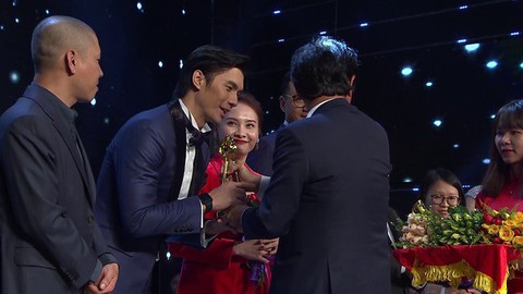 Lê Phương, Nhan Phúc Vinh ẵm giải nhờ Gạo nếp gạo tẻ và Ngày ấy mình đã yêu - Ảnh 5. Lê Phương, Nhan Phúc Vinh ẵm giải nhờ Gạo nếp gạo tẻ và Ngày ấy mình đã yêu - Ảnh 5.