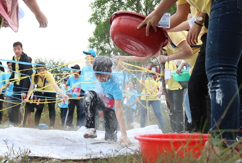 2.000 sinh viên tham gia đường chạy nghị lực - Ảnh 4. 2.000 sinh viên tham gia đường chạy nghị lực - Ảnh 4.