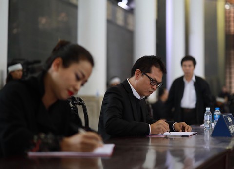 Lễ tang NSND Anh Tú: Người ra đi để lại nỗi tiếc thương - Ảnh 24. Lễ tang NSND Anh Tú: Người ra đi để lại nỗi tiếc thương - Ảnh 24.