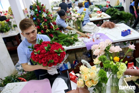 Khách đặt quá nhiều, cửa hàng hoa ngưng nhận trực tuyến - Ảnh 1. Khách đặt quá nhiều, cửa hàng hoa ngưng nhận trực tuyến - Ảnh 1.