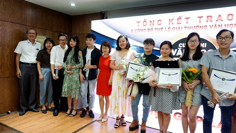 Văn học tuổi 20 lần thứ 6: Người trẻ trên đường Tôi đi tìm tôi - Ảnh 1. Văn học tuổi 20 lần thứ 6: Người trẻ trên đường Tôi đi tìm tôi - Ảnh 1.