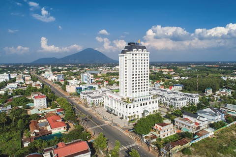 Bừng sáng viên ngọc Vinpearl Hotel giữa lòng Tây Ninh - Ảnh 2. Bừng sáng viên ngọc Vinpearl Hotel giữa lòng Tây Ninh - Ảnh 2.