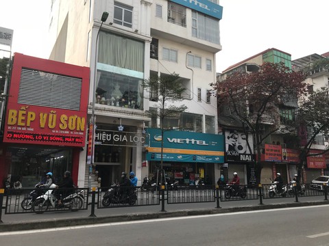 Giá nhà mặt phố quận Đống Đa hơn 400 triệu đồng/m2 - Ảnh 2. Giá nhà mặt phố quận Đống Đa hơn 400 triệu đồng/m2 - Ảnh 2.