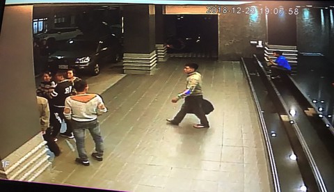 Video ghi cảnh du khách Việt mất dấu từ khách sạn Đài Loan - Ảnh 2. Video ghi cảnh du khách Việt mất dấu từ khách sạn Đài Loan - Ảnh 2.