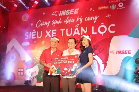 Siêu xe Tuần Lộc - cùng thiếu nhi đón Giáng sinh diệu kỳ - Ảnh 17. Siêu xe Tuần Lộc - cùng thiếu nhi đón Giáng sinh diệu kỳ - Ảnh 17.