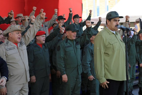 Âm mưu lật đổ tổng thống, 9 tướng lĩnh Venezuela bị xử tù - Ảnh 1. Âm mưu lật đổ tổng thống, 9 tướng lĩnh Venezuela bị xử tù - Ảnh 1.