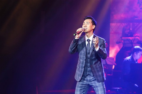 Thanh Lam, Thu Phương, Đức Tuấn cháy hết mình với ký ức Phú Quang - Ảnh 5. Thanh Lam, Thu Phương, Đức Tuấn cháy hết mình với ký ức Phú Quang - Ảnh 5.