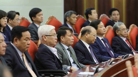 Tự soi tự sửa để tránh đi vào vết xe đổ - Ảnh 1. Tự soi tự sửa để tránh đi vào vết xe đổ - Ảnh 1.
