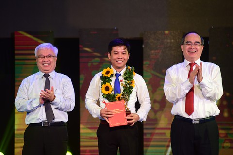 Trao quả cầu vàng cho 10 tài năng trẻ khoa học công nghệ - Ảnh 3. Trao quả cầu vàng cho 10 tài năng trẻ khoa học công nghệ - Ảnh 3.