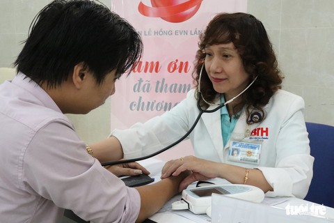 TP.HCM lại đối mặt tình trạng thiếu nguồn máu dự trữ dịp tết - Ảnh 3. TP.HCM lại đối mặt tình trạng thiếu nguồn máu dự trữ dịp tết - Ảnh 3.