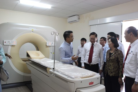 Khánh thành Bệnh viện Cần Giờ với nhiều máy móc hiện đại - Ảnh 2. Khánh thành Bệnh viện Cần Giờ với nhiều máy móc hiện đại - Ảnh 2.