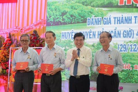 Cần Giờ muốn có cầu vượt biển 17km tới Vũng Tàu - Ảnh 1. Cần Giờ muốn có cầu vượt biển 17km tới Vũng Tàu - Ảnh 1.