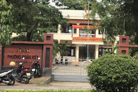 Nổ súng tại trụ sở, phó chủ tịch HĐND phường bị bắn chết - Ảnh 2. Nổ súng tại trụ sở, phó chủ tịch HĐND phường bị bắn chết - Ảnh 2.