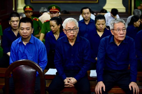 Truy trách nhiệm Ngân hàng Nhà nước về sai phạm của DAB - Ảnh 2. Truy trách nhiệm Ngân hàng Nhà nước về sai phạm của DAB - Ảnh 2.
