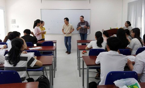 Sinh viên thiếu môi trường học tiếng Anh - Ảnh 1. Sinh viên thiếu môi trường học tiếng Anh - Ảnh 1.