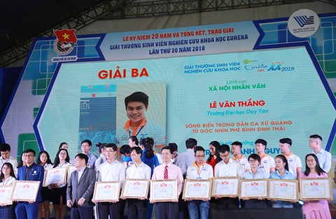 Sinh viên Duy Tân giành giải sinh viên nghiên cứu khoa học Euréka 2018 - Ảnh 1. Sinh viên Duy Tân giành giải sinh viên nghiên cứu khoa học Euréka 2018 - Ảnh 1.