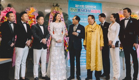 Hoa hậu Tường Linh nhận giải Nghệ sĩ vì cộng đồng ở Hàn Quốc - Ảnh 3. Hoa hậu Tường Linh nhận giải Nghệ sĩ vì cộng đồng ở Hàn Quốc - Ảnh 3.