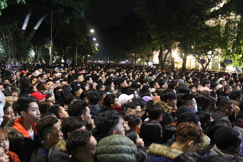 Cả nước rực rỡ đêm pháo hoa, Việt Nam chào năm mới 2019! - Ảnh 2. Cả nước rực rỡ đêm pháo hoa, Việt Nam chào năm mới 2019! - Ảnh 2.