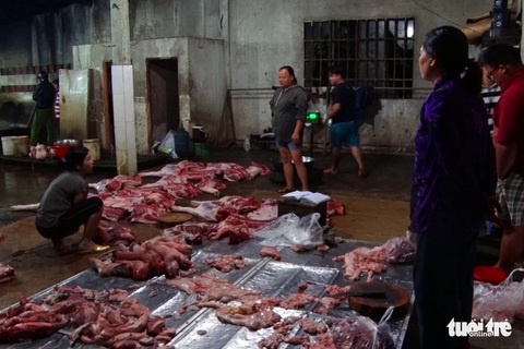Bắt lò mổ heo trái phép nhiều lần tái phạm - Ảnh 1. Bắt lò mổ heo trái phép nhiều lần tái phạm - Ảnh 1.