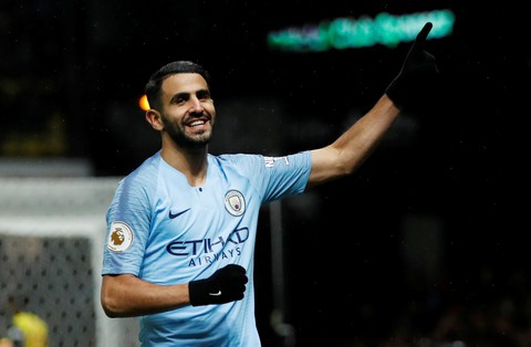 Mahrez tỏa sáng, M.C thẳng tiến trên ngôi đầu - Ảnh 2. Mahrez tỏa sáng, M.C thẳng tiến trên ngôi đầu - Ảnh 2.