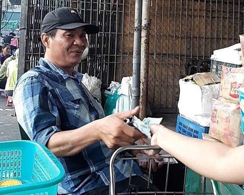 Khởi tố 3 đối tượng bảo kê chợ Long Biên - Ảnh 3. Khởi tố 3 đối tượng bảo kê chợ Long Biên - Ảnh 3.