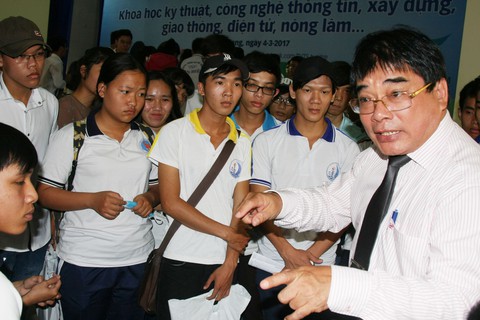 ĐH Sư phạm kỹ thuật TP.HCM mở ngành xuyên ngành đào tạo kỹ sư 4.0 - Ảnh 1. ĐH Sư phạm kỹ thuật TP.HCM mở ngành xuyên ngành đào tạo kỹ sư 4.0 - Ảnh 1.