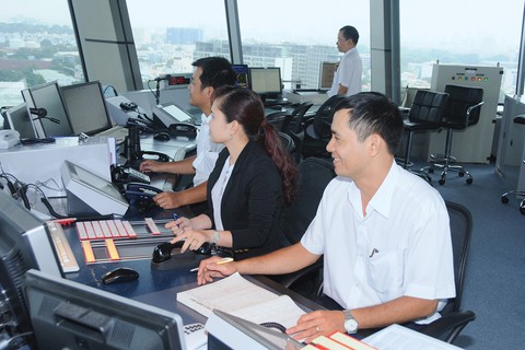 Áp dụng hệ thống giám sát mới, giảm thời gian chờ của máy bay - Ảnh 1. Áp dụng hệ thống giám sát mới, giảm thời gian chờ của máy bay - Ảnh 1.